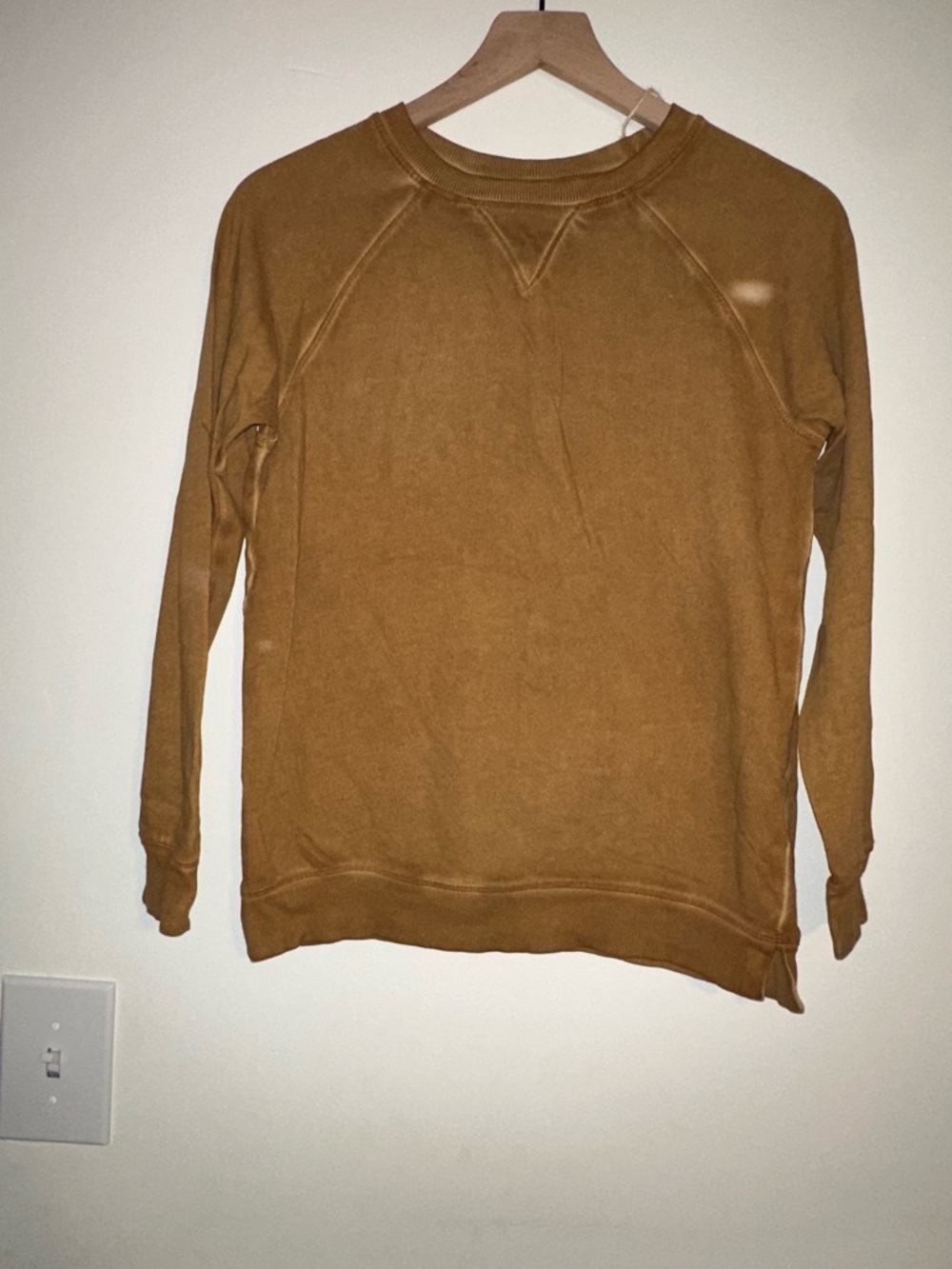 Cat & Jack Men's Crewneck Sweatshirt — Mustard Brown